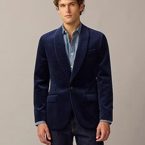 Ludlow Slim-fit shawl-collar tuxedo jacket in velvet